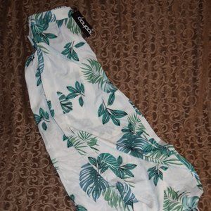 Boohoo Leaves Print Pant Set